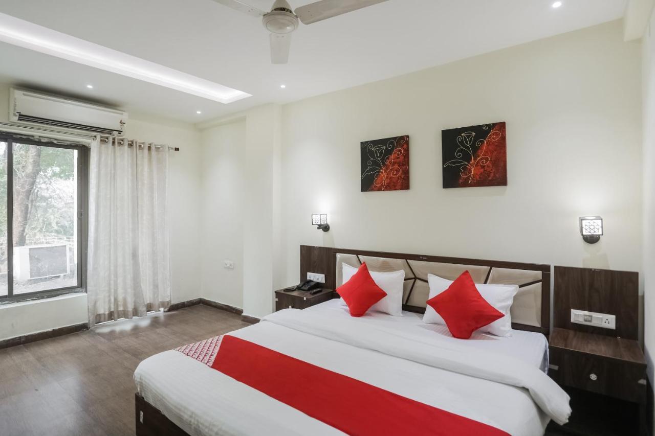 Oyo 63134 Hotel Red Queen Raigarh Esterno foto