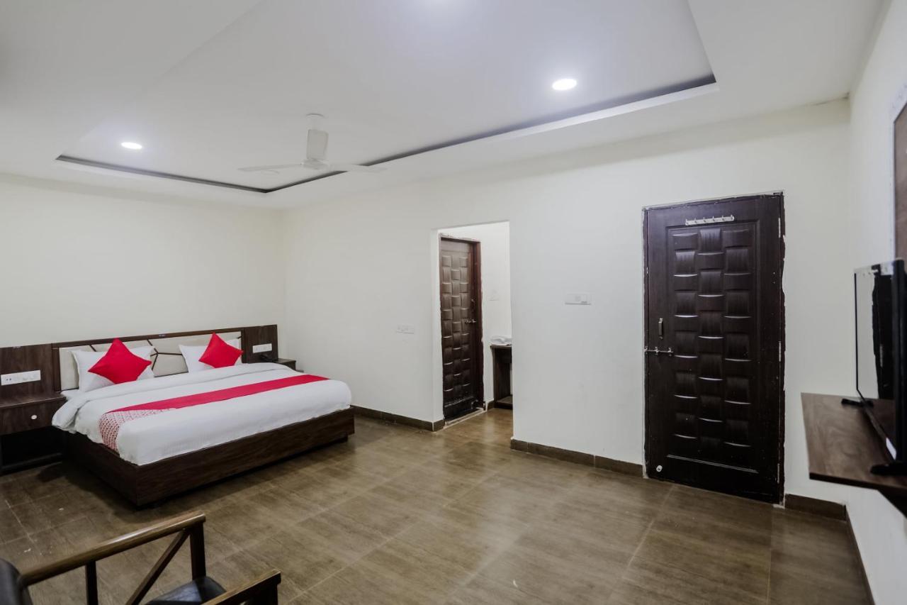 Oyo 63134 Hotel Red Queen Raigarh Esterno foto